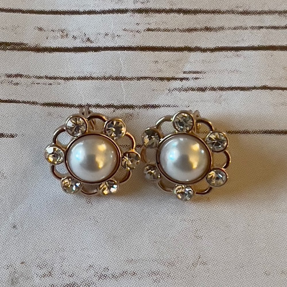 Pearl Clip-On Earrings